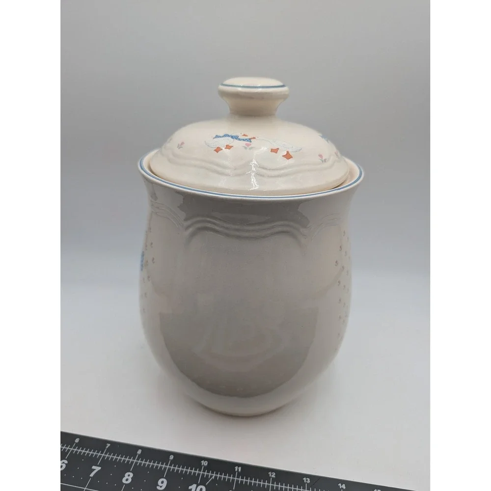 Tienshan Canister Cream Aunt Rhody Country Goose Stoneware Jar Lid 10 in